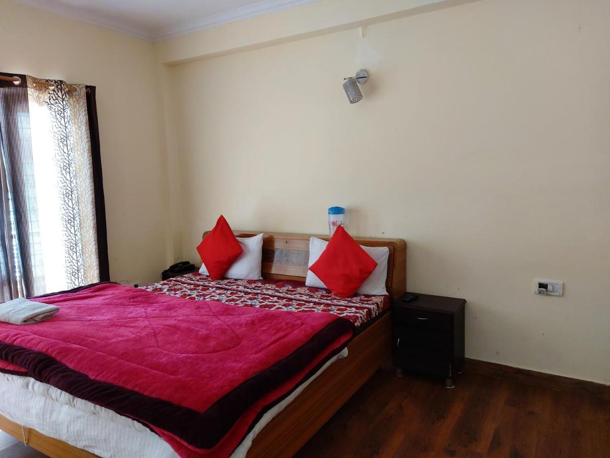 Goroomgo You And Me Nainital Extérieur photo