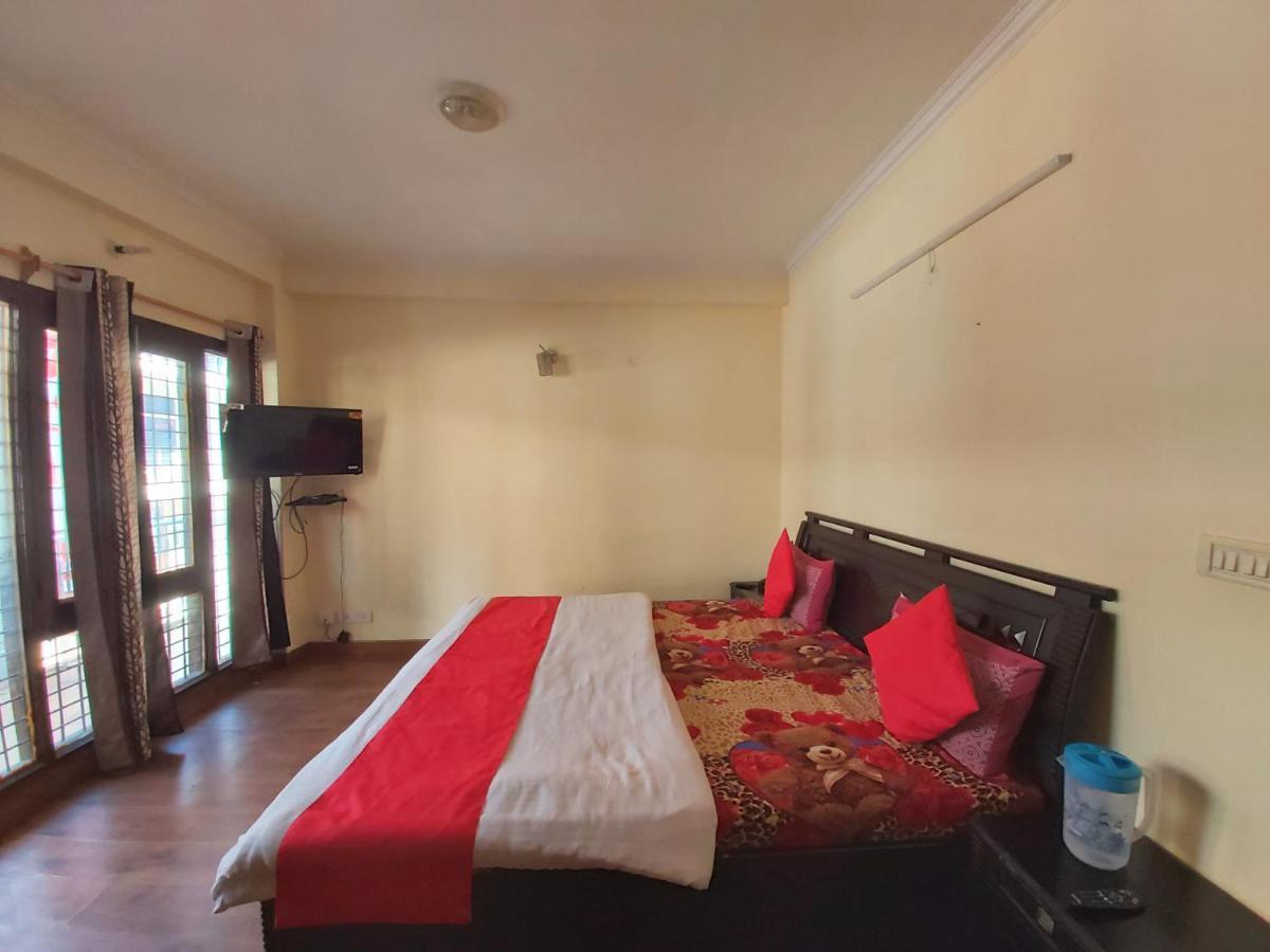 Goroomgo You And Me Nainital Extérieur photo