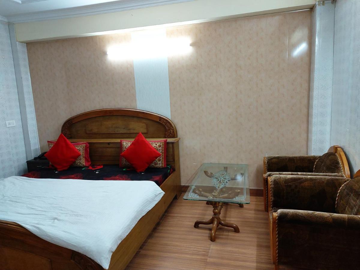 Goroomgo You And Me Nainital Extérieur photo