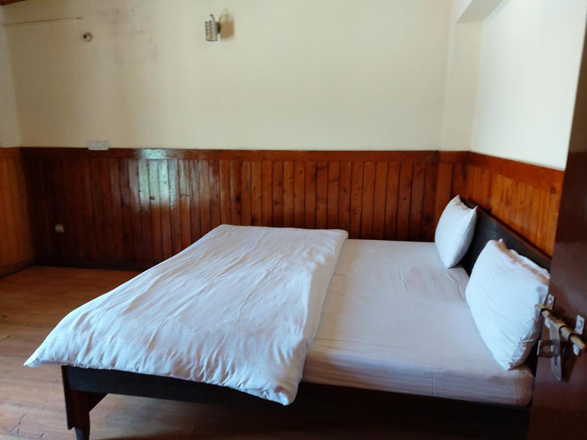 Goroomgo You And Me Nainital Extérieur photo